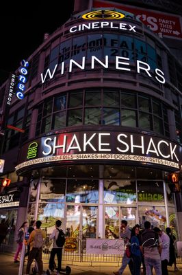 Shake Shack - Yonge & Dundas by null