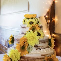 Gaetano's Bakery - Wedding Cake