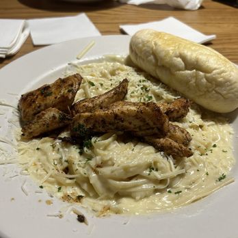 The Chimes Covington - Blackened chicken Alfredo! Delicious - Pubs Near Me - Covington, Louisiana The Chimes Covington - Blackened chicken Alfredo! Delicious - Pubs Near Me - Covington, Louisiana