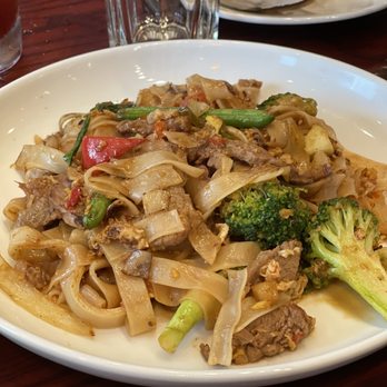 Surina Thai - Drunken Noodles - Thai Near Me - Chamblee, Georgia Surina Thai - Drunken Noodles - Thai Near Me - Chamblee, Georgia