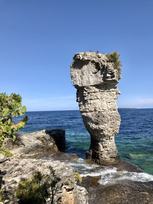 Flowerpot Island by null