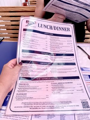 LUNCH Lobster Roll Amagansett by null