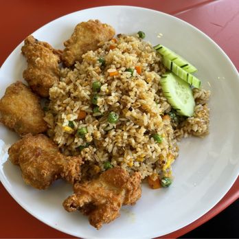 Dancing Spoons - Sriracha Fried Rice with Crispy Wings - Thai Near Me - San Gabriel, California