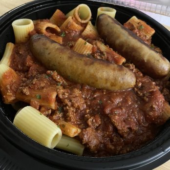 Olive Garden Italian Restaurant - Pasta with meat sauce and sausage - Italian Near Me - Poughkeepsie, New York Olive Garden Italian Restaurant - Pasta with meat sauce and sausage - Italian Near Me - Poughkeepsie, New York