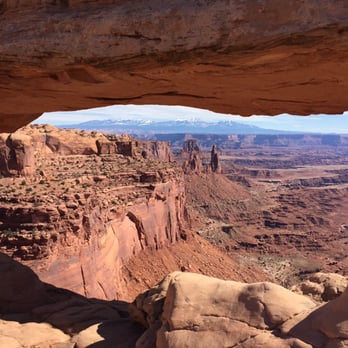 Arches National Park - Mesa arch at Canyonlands - Parks Near Me