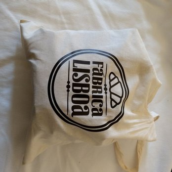 Fábrica Lisboa - This handy bag is available with your take out order! - Cafes Near Me - Lisbon, 11