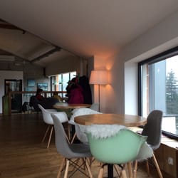 Strh Cafe & Gallery - Wnetrze
