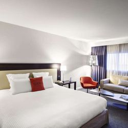 Pullman Marseille Provence - Guest room
