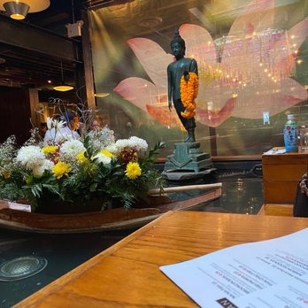 Sea Thai - Pool (when asked to be seated) - Thai Near Me - Brooklyn, New York Sea Thai - Pool (when asked to be seated) - Thai Near Me - Brooklyn, New York