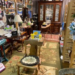 Griff's Thrifts, Gifts & Antiques