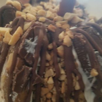 Rocky Mountain Chocolate Factory - My apple *snickers - Chocolatiers & Shops Near Me - Round Rock, Texas Rocky Mountain Chocolate Factory - My apple *snickers - Chocolatiers & Shops Near Me - Round Rock, Texas