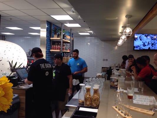 Basin Barroom by null