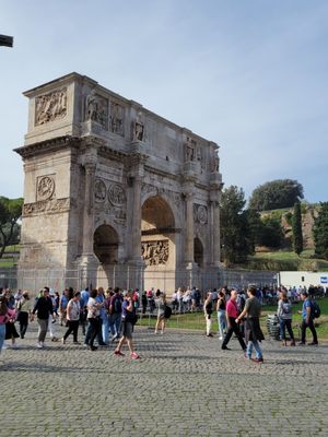 Arch of Constantine by null