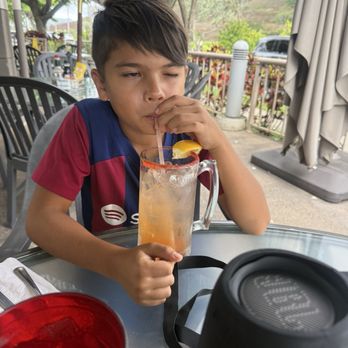 Big City Diner - Kailua - My sons lihing lemon drink was delicious - crowd please for sure - Diners Near Me - Kailua, Hawaii