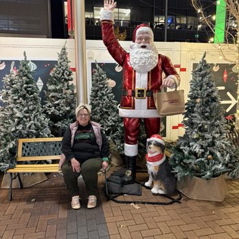 Cherry Creek Holiday Market - Cute little vintage vignette to snap a photo. - Festivals Near Me - Denver, Colorado