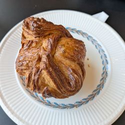 Potato samosa danish