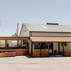 Union Sacré Winery - Come visit us in Tin City! Find us on the Row by the water tower.