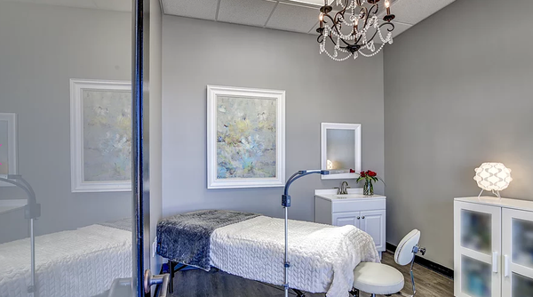 Create Microblading & lashes