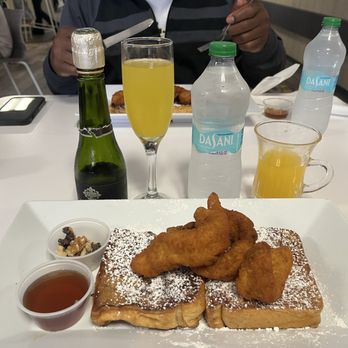 Pannes - Chicken, French toast & orange juice mimosas. - Breakfast & Brunch Near Me - San Juan, Puerto Rico