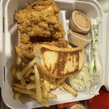 Raising Cane's Chicken Fingers - Comfort Food Near Me - Honolulu, Hawaii Raising Cane's Chicken Fingers - Comfort Food Near Me - Honolulu, Hawaii