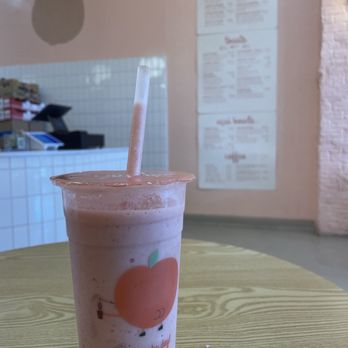 Whata Peach - Sweet summer *chefs kiss* - Juice Bars & Smoothies Near Me - Granada Hills, California Whata Peach - Sweet summer *chefs kiss* - Juice Bars & Smoothies Near Me - Granada Hills, California