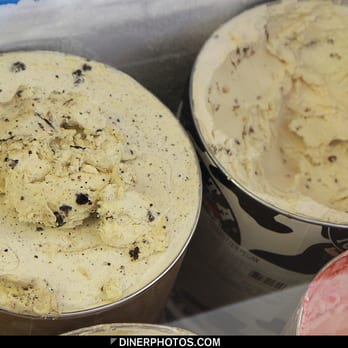Dino's Carry Outs - ice cream scoops - Burgers Near Me - Chicago, Illinois Dino's Carry Outs - ice cream scoops - Burgers Near Me - Chicago, Illinois