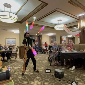 Draco the Juggler - Juggling clubs. Juggling show. Circus show. - Musicians Near Me Draco the Juggler - Juggling clubs. Juggling show. Circus show. - Musicians Near Me