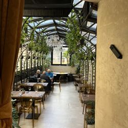 King Solomon - Dining room