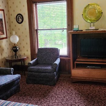 Glen Iris Inn - Bed & Breakfast Near Me - Castile, New York