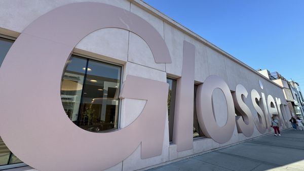 Glossier LA by null