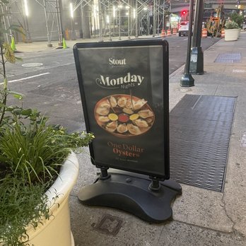 Stout NYC - Sign out front with false advertising - Sports Bars Near Me - New York, New York Stout NYC - Sign out front with false advertising - Sports Bars Near Me - New York, New York