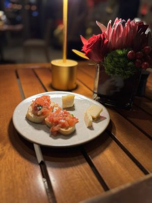 Quattro Restaurant and Bar by null