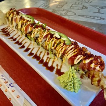 Daisuki Octagon Sushi - Dynamite Roll - Sushi Bars Near Me - Santa Cruz, California Daisuki Octagon Sushi - Dynamite Roll - Sushi Bars Near Me - Santa Cruz, California