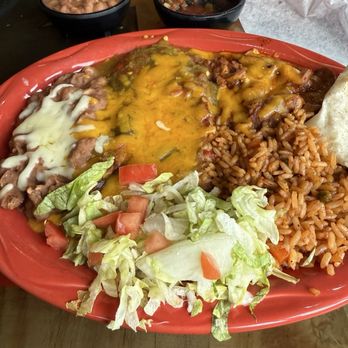 Garduno's - Combo plate - carne adovada with chile relleno - New Mexican Cuisine Near Me - Albuquerque, New Mexico