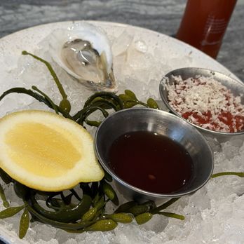 Bludorn - Oysters - New American Near Me - Houston, Texas