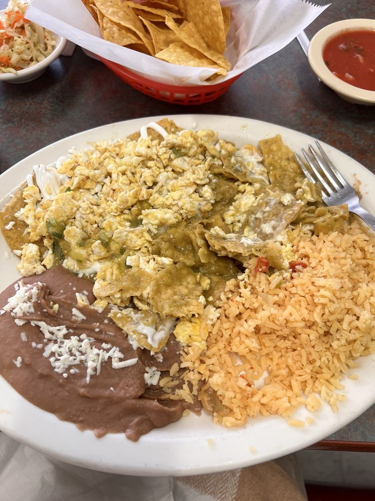 El Gallo Giro Restaurant
