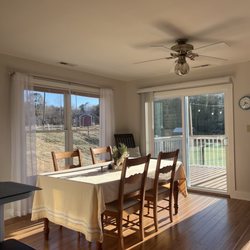 Asheville Farm - Beautiful dining area