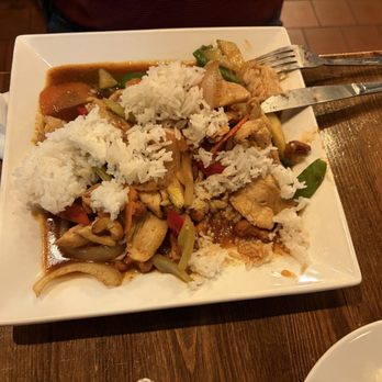 Aroy-D The Thai Elephant - Pineapple and Cashew with Chicken - Thai Near Me - Verona, New Jersey