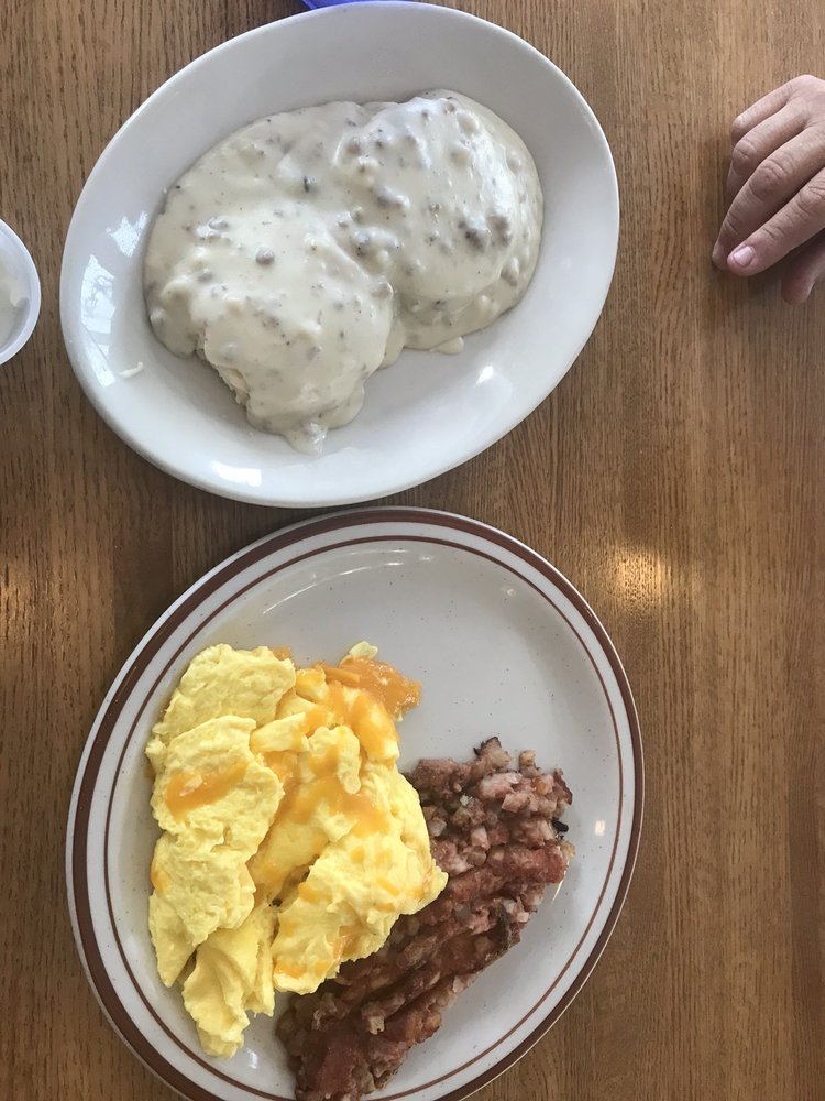 RENEE’S FAMILY RESTAURANT 1340 E Washington Ave, Vinton, Virginia