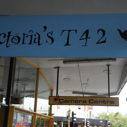 Victoria's T 4 2 - Exterior