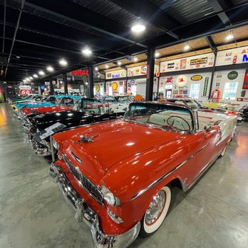 Barry's Car Barn - Museums Near Me - Intercourse, Pennsylvania