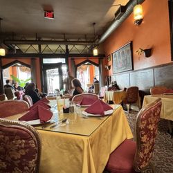 The Taj Cafe - Dining room