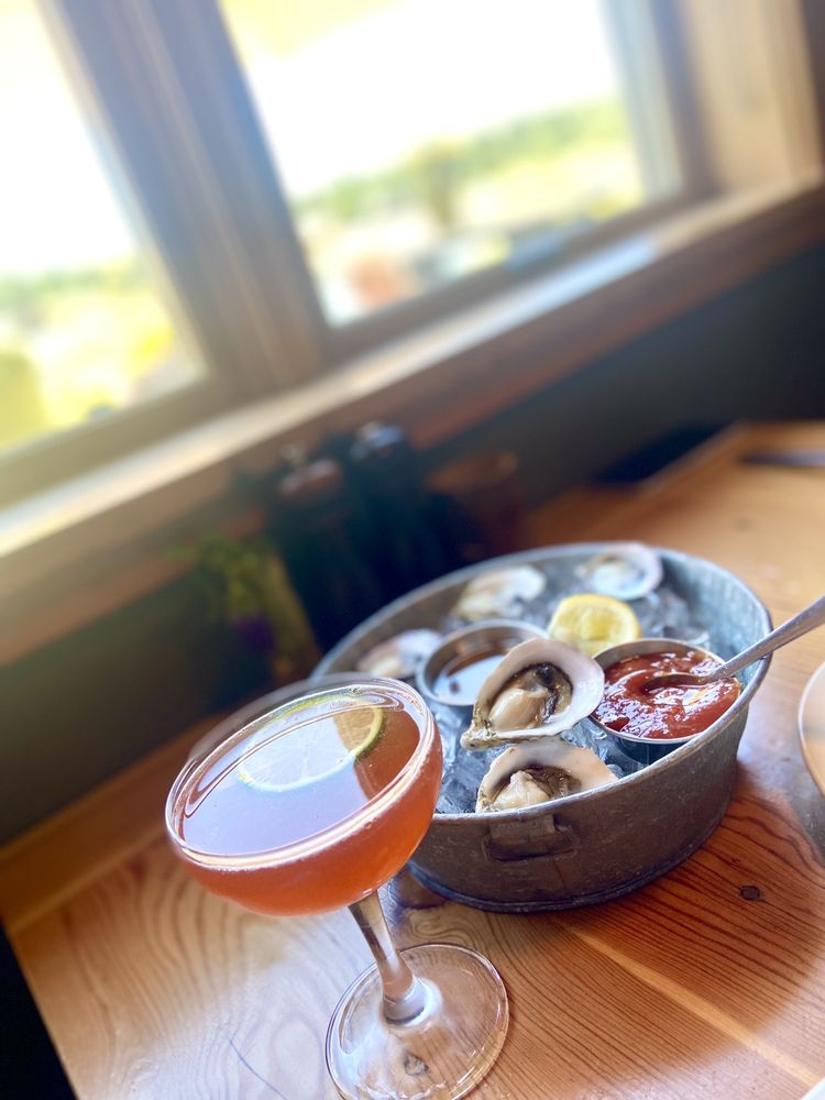 Nell Thorn Restaurant & Pub