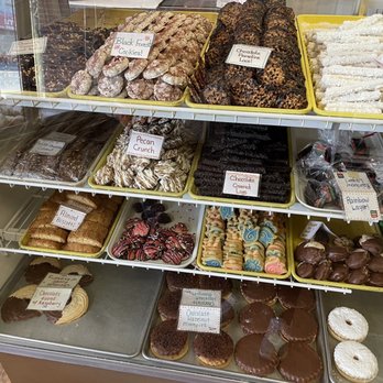 New Palace Bakery - Yummy treats - Bakeries Near Me - Hamtramck, Michigan New Palace Bakery - Yummy treats - Bakeries Near Me - Hamtramck, Michigan