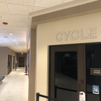 Life Time - Gyms Near Me - Oak Brook, Illinois