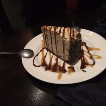 Houlihan's - Caramel Nut Crunch Pie - New American Near Me - Hershey, Pennsylvania Houlihan's - Caramel Nut Crunch Pie - New American Near Me - Hershey, Pennsylvania