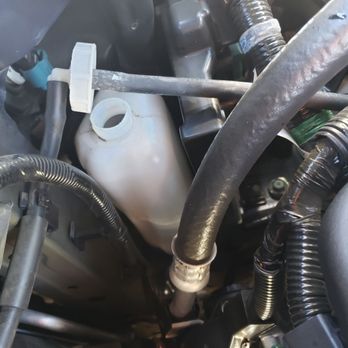 Jiffy Lube - Coolant cap was left off and I was charged for a fill. Came back a week later after noticing it wasn't filled and the cap was left off. - Auto Repair Near Me - Northridge, California Jiffy Lube - Coolant cap was left off and I was charged for a fill. Came back a week later after noticing it wasn't filled and the cap was left off. - Auto Repair Near Me - Northridge, California