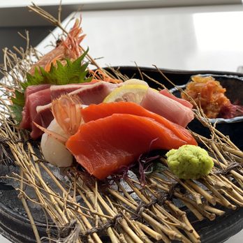 Miku - Sashimi plate - Japanese Near Me - Vancouver, British Columbia Miku - Sashimi plate - Japanese Near Me - Vancouver, British Columbia