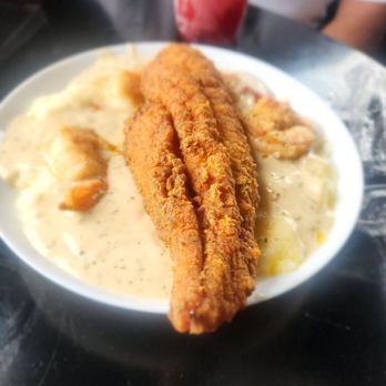 The Ultimate Kitchen - Food Trucks Near Me - Houston, Texas