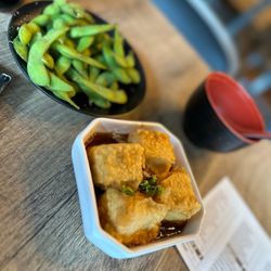 Jinzakaya - Edamame and deep fried tofu.